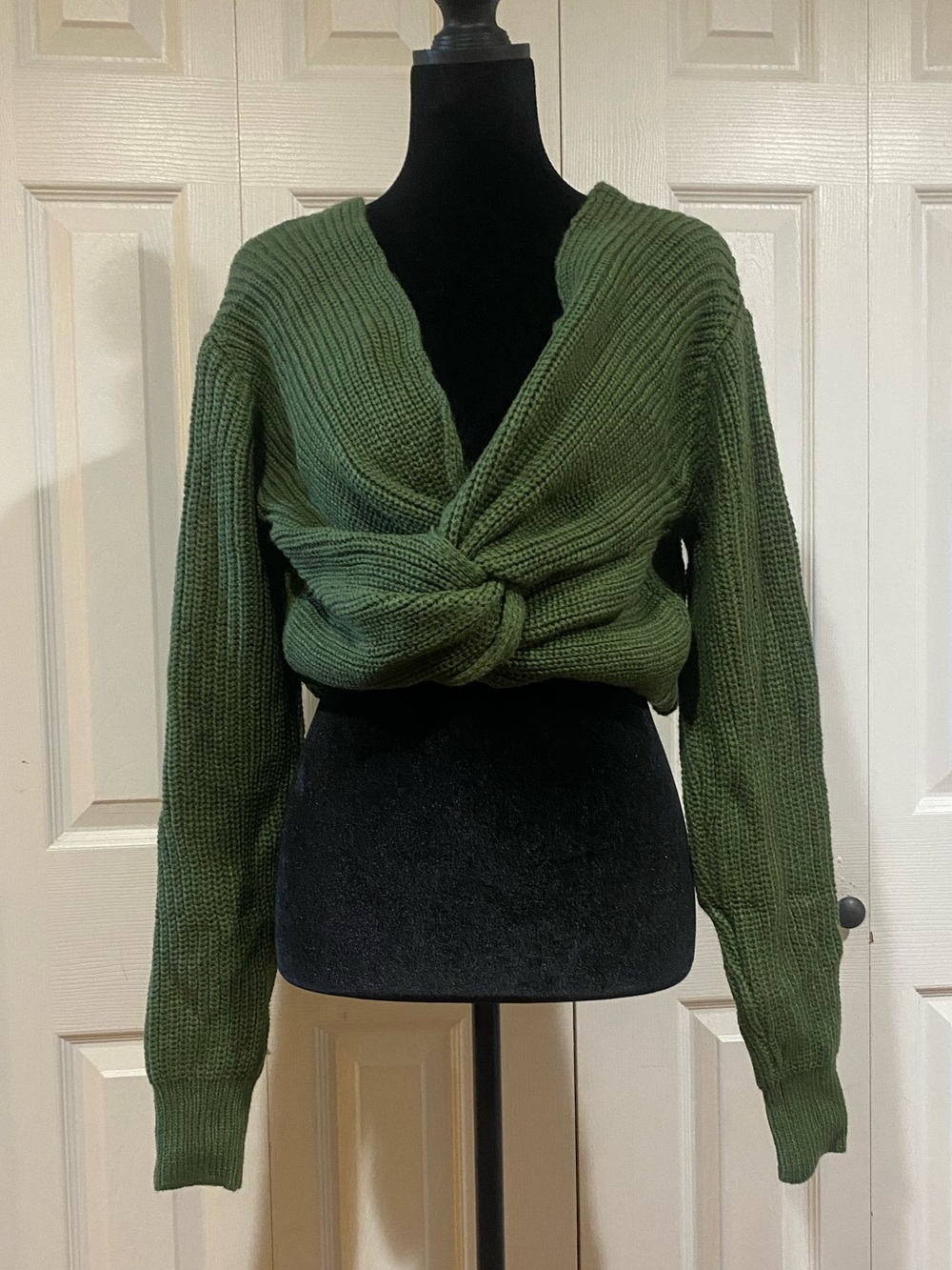 Dark Green Oversized Twisted Front Long Sleeve Cropped Sweater - Picture 11 of 11